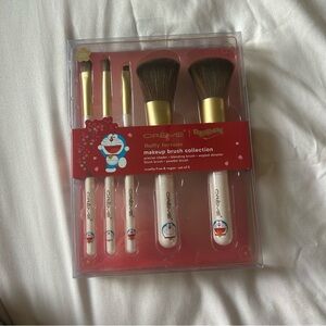 The Crème Shop x Doraemon Brush Set 5pc